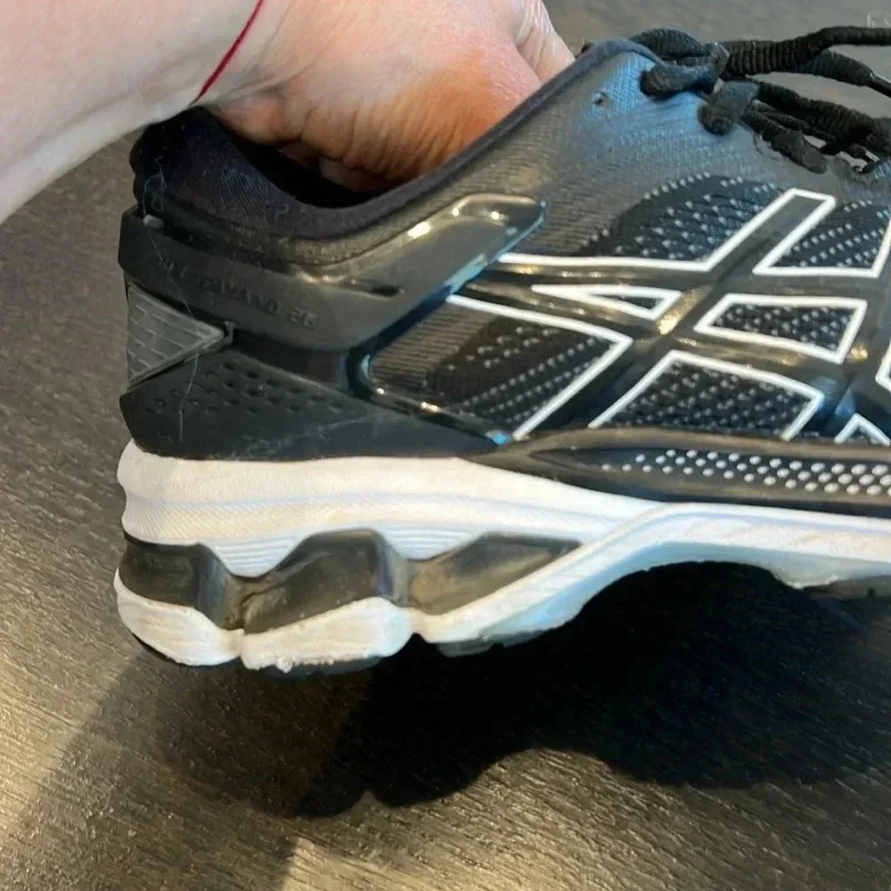 ASICS flyteFoam - Picture 2 of 6